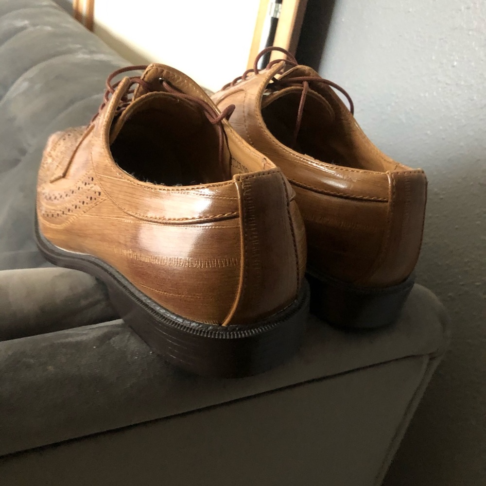 Shoes - Picture 2 of 2